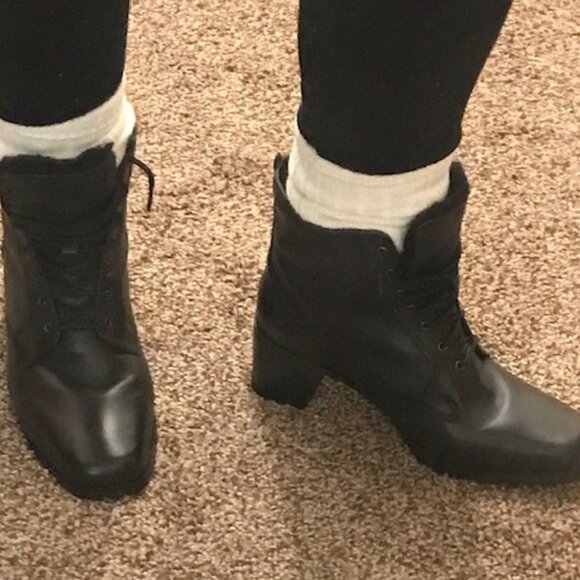 Black Heeled Ankle Boots St John's Bay - Brand New with Tags! - Picture 4 of 10